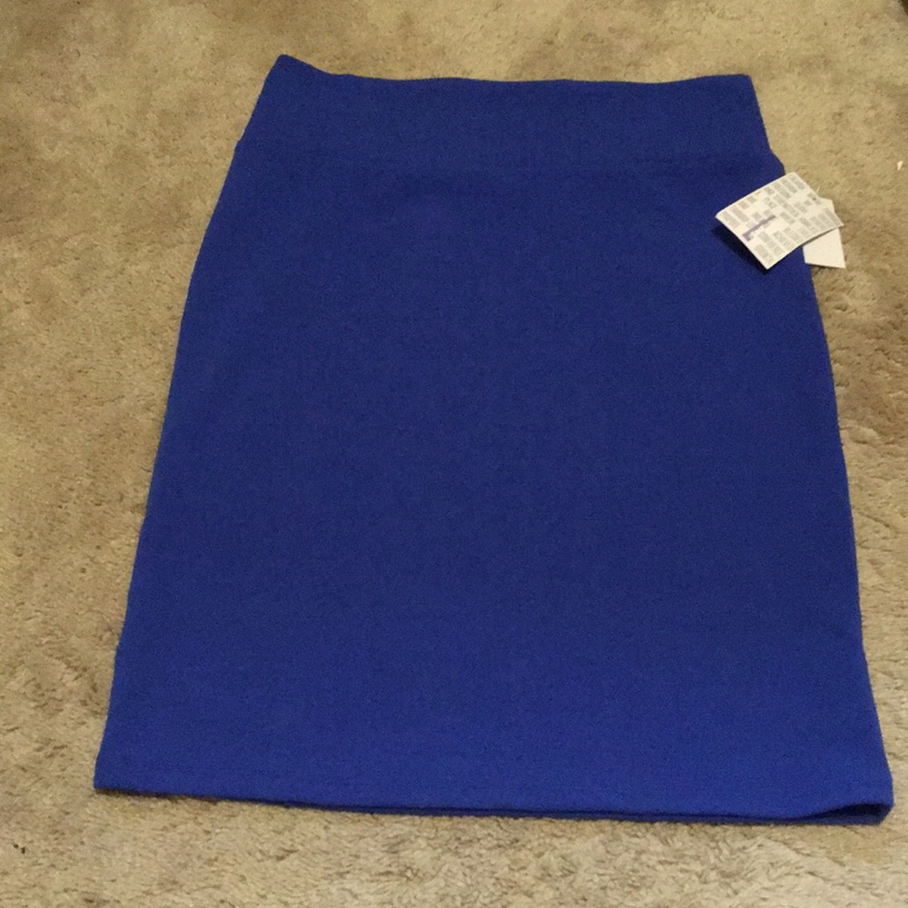 Lularoe L Cassie